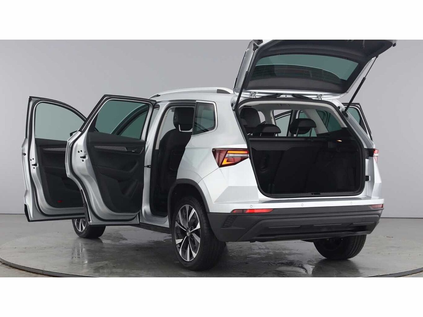 SKODA Karoq SUV 1.0 TSI (110ps) SE L