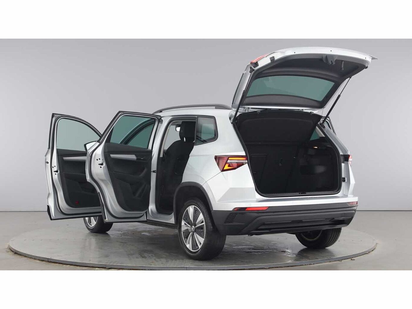 SKODA Karoq SUV 1.5 TSI (150ps) SE Drive ACT