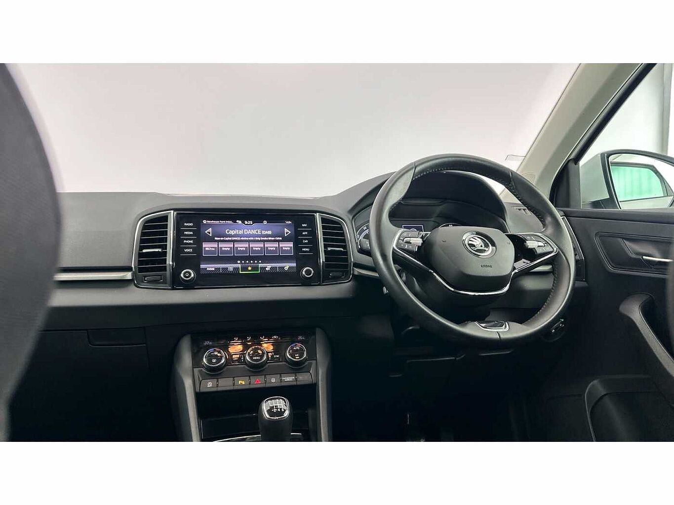 SKODA Karoq SUV 1.5 TSI (150ps) SE Technology ACT